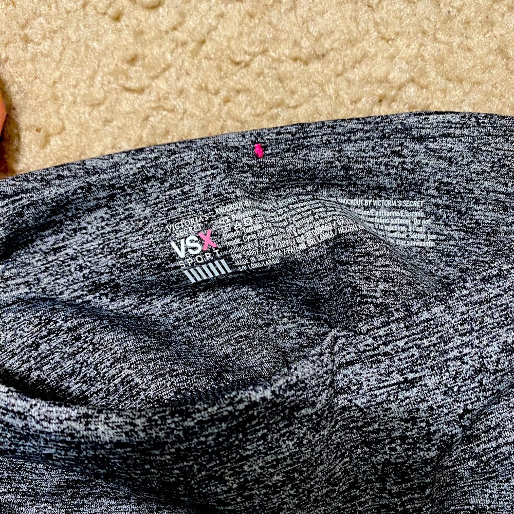 VS knockout leggings